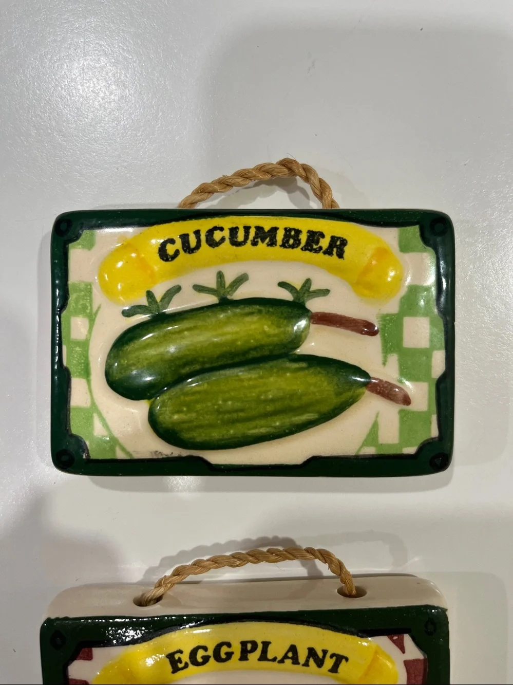 Set of 4 Charming VTG Vegetable wall plaques with twine hangers. So colorful,fun